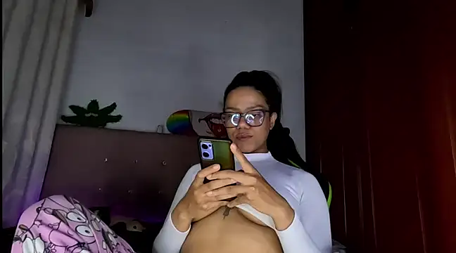 Ale xandra online show from 02/04/25, 01:45