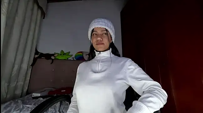 Ale xandra online show from 02/17/25, 01:25