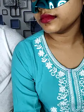 Snapshot of Hot_Bhabi08 chatting on 06/07/26, 10:41 Hot Bhabi08 online show from 06/07/26, 10:41