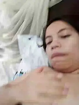 Snapshot of lisseth chatting on 12/10/24, 01:11 lisseth online show from 12/10/24, 01:11