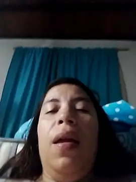 Snapshot of lisseth chatting on 12/22/24, 04:06 lisseth online show from 12/22/24, 04:06