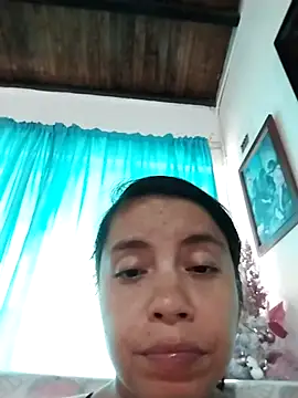 Snapshot of lisseth chatting on 12/23/24, 07:30 lisseth online show from 12/23/24, 07:30