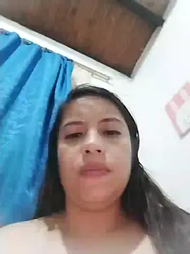 Snapshot of lisseth chatting on 02/12/25, 02:45 lisseth online show from 02/12/25, 02:45