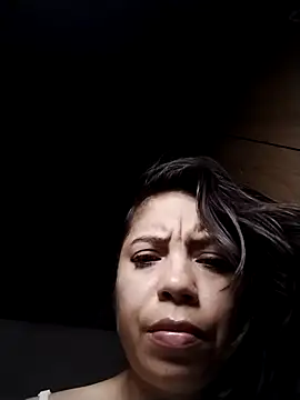 Snapshot of lisseth chatting on 11/08/25, 03:39 lisseth online show from 11/08/25, 03:39