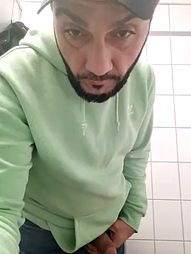 Snapshot of Cem-aus-Nrw-Krefeld chatting on 01/09/25, 08:45 Cem-aus-Nrw-Krefeld online show from 01/09/25, 08:45