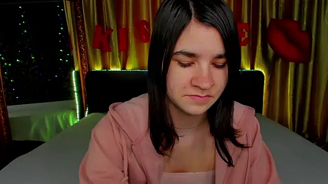  Polly Love  online show from 02/20/26, 07:21