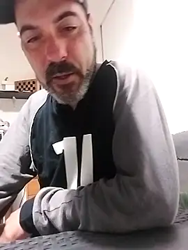 affascino online show from 12/18/25, 08:53