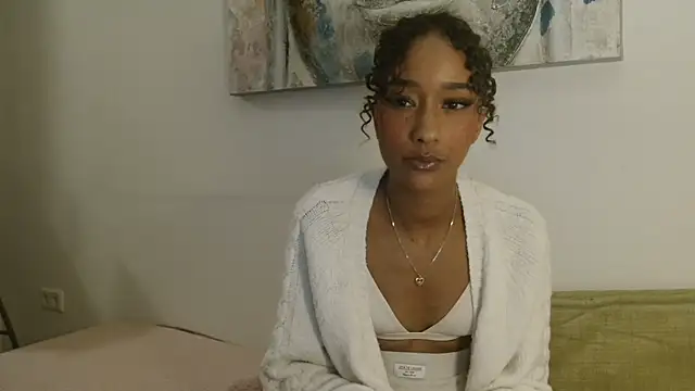 Snapshot of Leilaswe chatting on 12/07/24, 09:11 Leilaswe online show from 12/07/24, 09:11