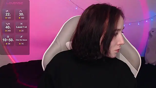 Robin yourss online show from 01/10/25, 04:12