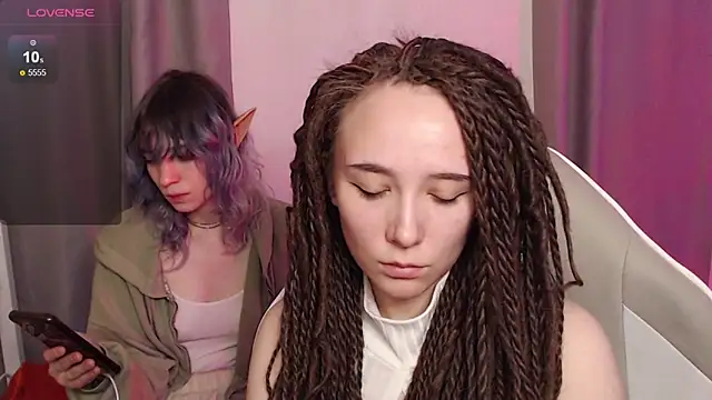 Snapshot of Robin_yourss chatting on 04/14/26, 08:20 Robin yourss online show from 04/14/26, 08:20