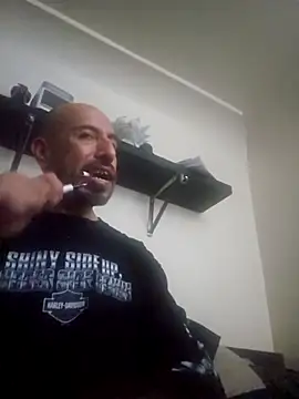 Snapshot of nakedtony81 chatting on 12/20/25, 02:07 nakedtony81 online show from 12/20/25, 02:07