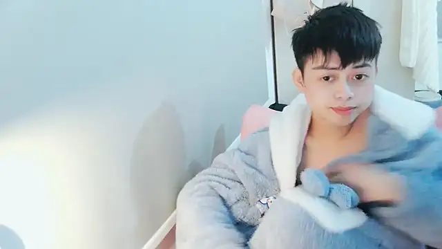 Snapshot of FFFFZ189 chatting on 03/07/25, 01:40 FFFFZ189 online show from 03/07/25, 01:40