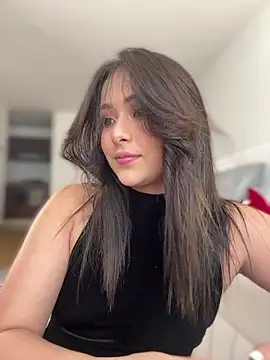 Snapshot of KateJonhson chatting on 12/14/25, 08:46 KateJonhson online show from 12/14/25, 08:46