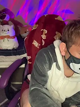 Snapshot of KEI_96 chatting on 01/10/25, 11:54 KEI 96 online show from 01/10/25, 11:54