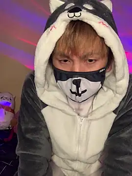 Snapshot of KEI_96 chatting on 02/09/25, 04:04 KEI 96 online show from 02/09/25, 04:04