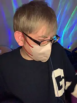 Snapshot of KEI_96 chatting on 02/18/25, 02:27 KEI 96 online show from 02/18/25, 02:27