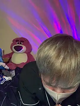 Snapshot of KEI_96 chatting on 02/22/25, 05:02 KEI 96 online show from 02/22/25, 05:02