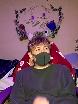 Snapshot of KEI_96 chatting on 12/19/25, 03:19 KEI 96 online show from 12/19/25, 03:19