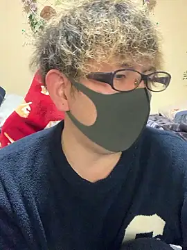 Snapshot of KEI_96 chatting on 03/11/26, 03:51 KEI 96 online show from 03/11/26, 03:51