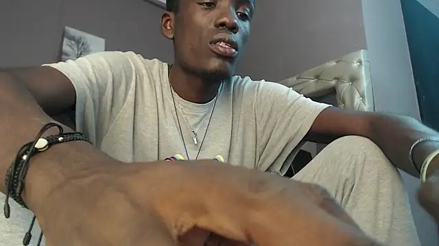 Snapshot of chombo_ath chatting on 01/10/25, 07:32 chombo ath online show from 01/10/25, 07:32