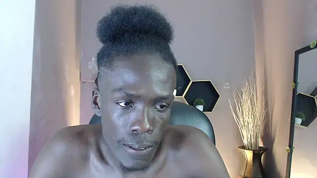Snapshot of chombo_ath chatting on 09/15/25, 07:36 chombo ath online show from 09/15/25, 07:36