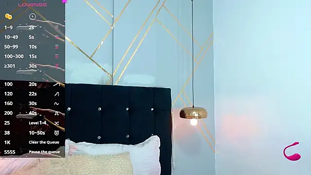 Snapshot of Oliver_king_sex chatting on 02/28/25, 05:15 Oliver king sex online show from 02/28/25, 05:15