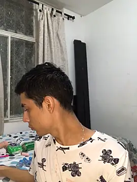 Snapshot of Oliver_king_sex chatting on 03/14/25, 03:15 Oliver king sex online show from 03/14/25, 03:15