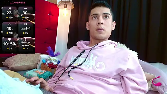 Snapshot of Oliver_king_sex chatting on 09/20/25, 06:53 Oliver king sex online show from 09/20/25, 06:53