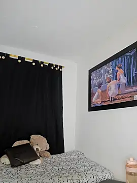 Antonella2 m online show from 12/06/24, 11:11