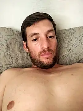 Robert83uy online show from 12/31/24, 06:13