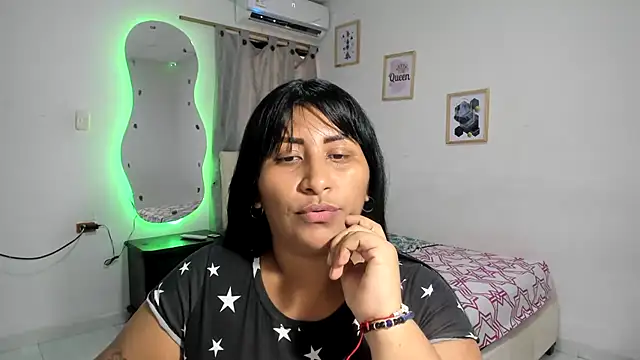 Snapshot of nikol_sexy39 chatting on 09/26/25, 01:59 nikol sexy39 online show from 09/26/25, 01:59