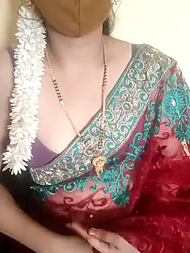 Snapshot of yourtamilcouple chatting on 12/15/24, 05:13 yourtamilcouple online show from 12/15/24, 05:13