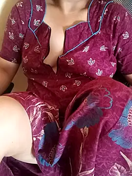 Snapshot of yourtamilcouple chatting on 02/15/25, 04:14 yourtamilcouple online show from 02/15/25, 04:14