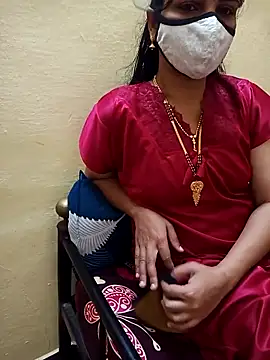 Snapshot of yourtamilcouple chatting on 03/13/25, 05:18 yourtamilcouple online show from 03/13/25, 05:18