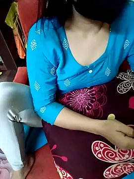 Snapshot of yourtamilcouple chatting on 04/07/26, 01:55 yourtamilcouple online show from 04/07/26, 01:55