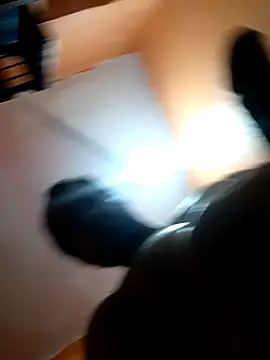 1Amarguetix online show from 11/22/25, 12:26