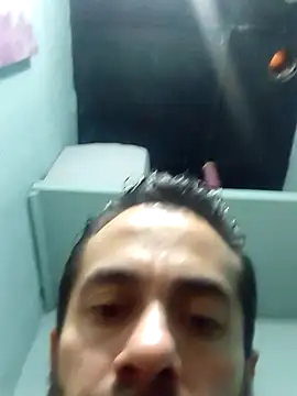 1Amarguetix online show from 11/30/25, 02:43