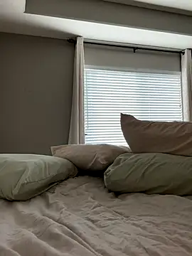 Naughty pussy2cum online show from 12/01/24, 09:15