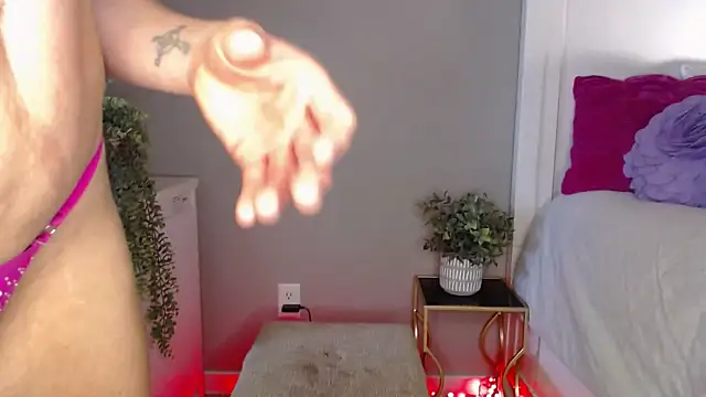 Naughty pussy2cum online show from 12/30/24, 01:48