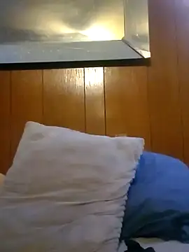 Snapshot of RobStrokes215 chatting on 12/13/24, 03:16 RobStrokes215 online show from 12/13/24, 03:16