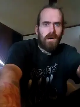 Snapshot of RobStrokes215 chatting on 01/23/25, 02:28 RobStrokes215 online show from 01/23/25, 02:28