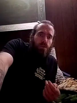 Snapshot of RobStrokes215 chatting on 03/03/25, 09:00 RobStrokes215 online show from 03/03/25, 09:00