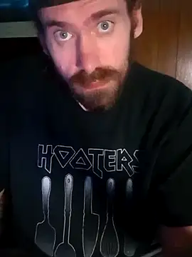 Snapshot of RobStrokes215 chatting on 09/13/25, 06:46 RobStrokes215 online show from 09/13/25, 06:46