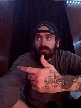 Snapshot of RobStrokes215 chatting on 10/02/25, 10:11 RobStrokes215 online show from 10/02/25, 10:11