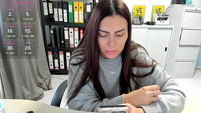 kilenyapatrice online show from 10/27/25, 12:53