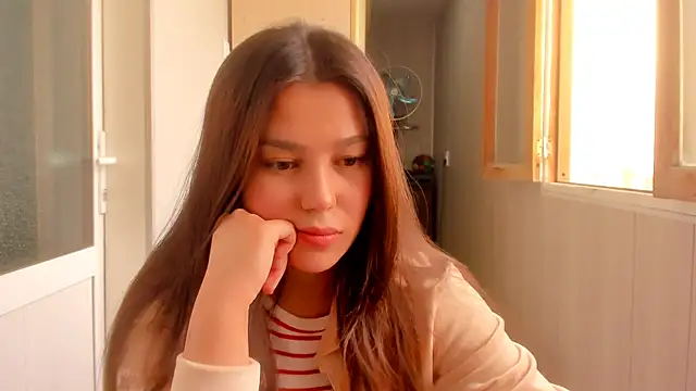 LunaXmii online show from 10/03/25, 08:44