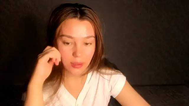 Snapshot of LunaXmii chatting on 03/14/26, 08:03 LunaXmii online show from 03/14/26, 08:03