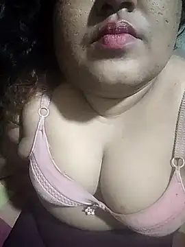 Snapshot of Aranyagril chatting on 10/08/25, 01:09 Aranyagril online show from 10/08/25, 01:09