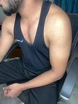 Snapshot of sexyboy09 chatting on 12/16/24, 04:49 sexyboy09 online show from 12/16/24, 04:49