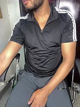 Snapshot of sexyboy09 chatting on 12/17/24, 06:31 sexyboy09 online show from 12/17/24, 06:31